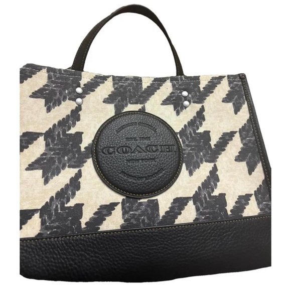 Coach Black and Cream Leather Handbag